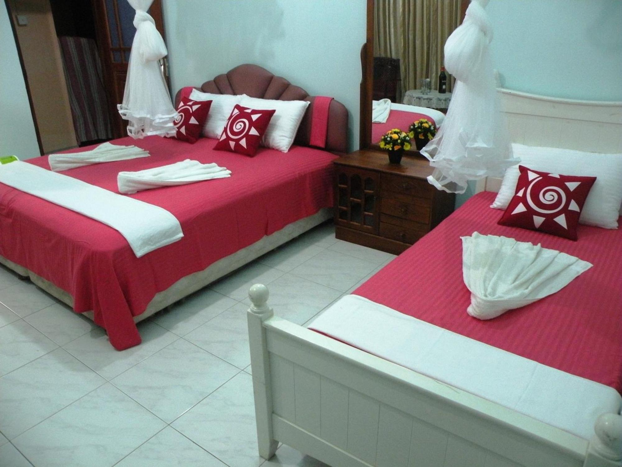 Henderson Airport Residence Negombo Pokój zdjęcie
