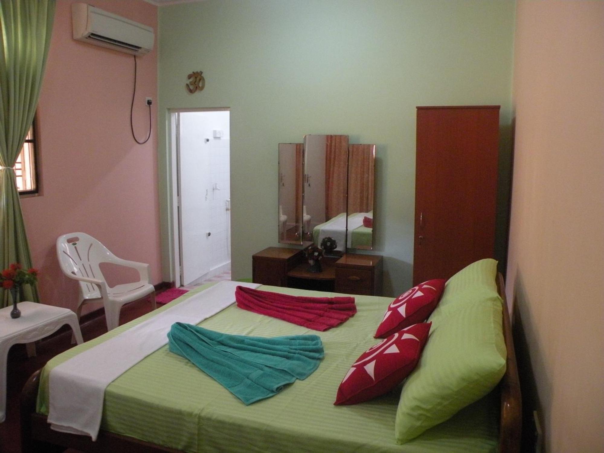 Henderson Airport Residence Negombo Pokój zdjęcie