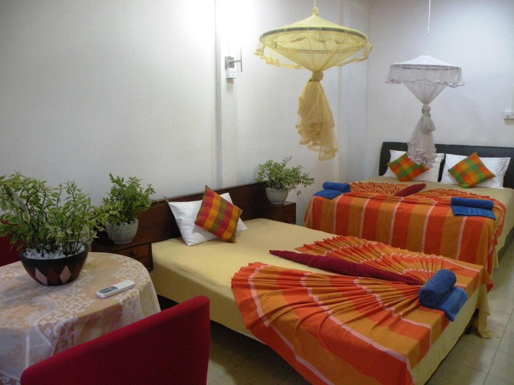Henderson Airport Residence Negombo Pokój zdjęcie
