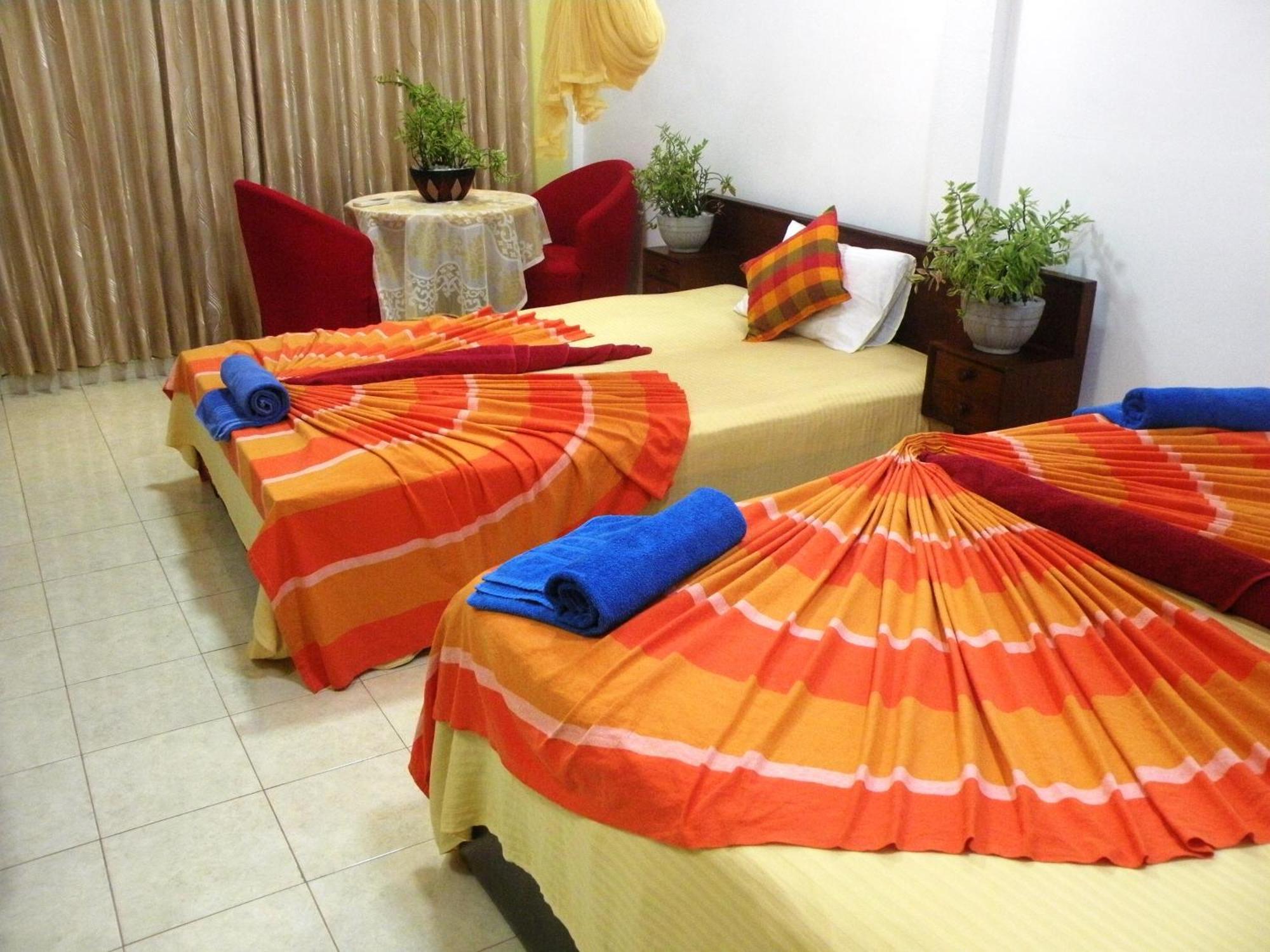 Henderson Airport Residence Negombo Pokój zdjęcie
