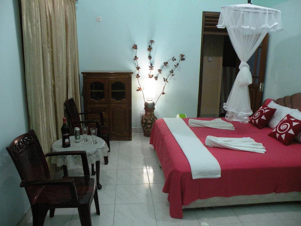 Henderson Airport Residence Negombo Pokój zdjęcie